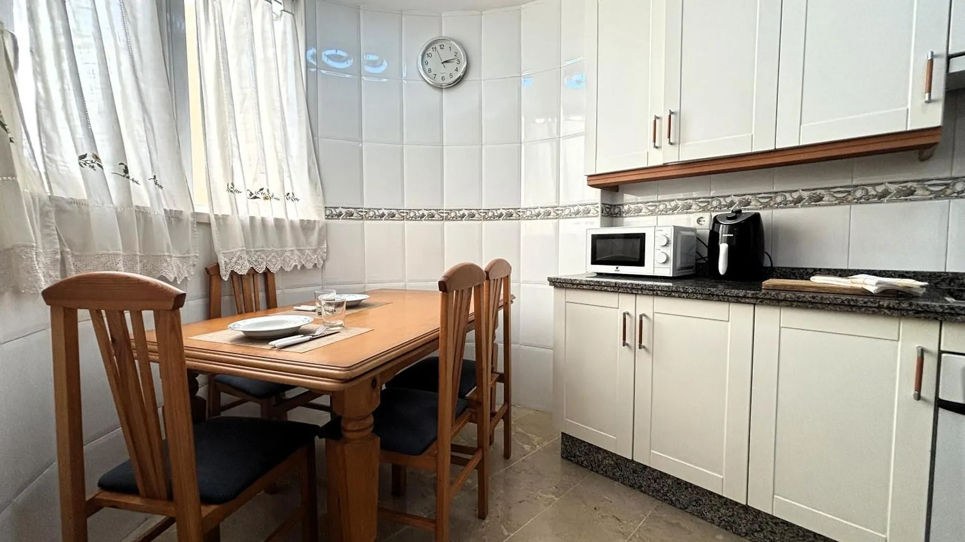 600 M Beach, Pool, Terrace, Wifi, 1 Bedroom Torremolinos 0*,